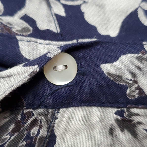 Unique soft button down - Picture 6 of 8